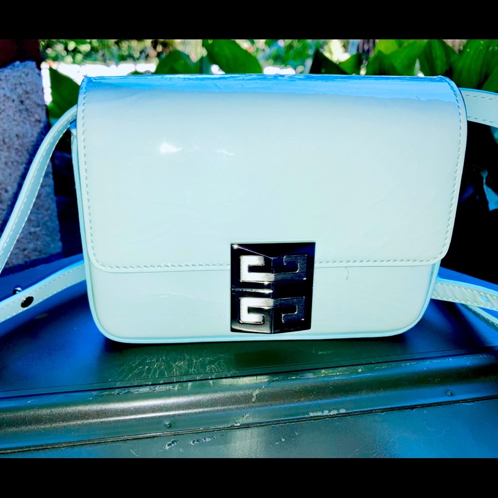NWT! Givenchy 4G Crossbody bag